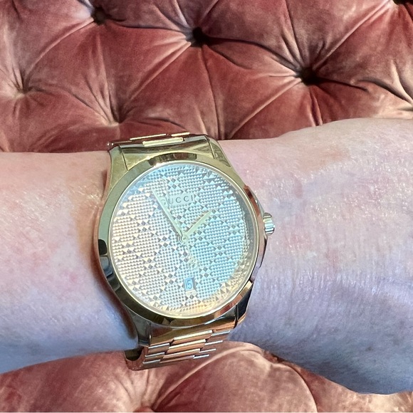 Gucci Rose Gold Watch - Picture 9 of 11